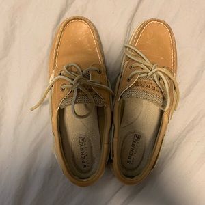 Women Sperry’s Boat Shoes